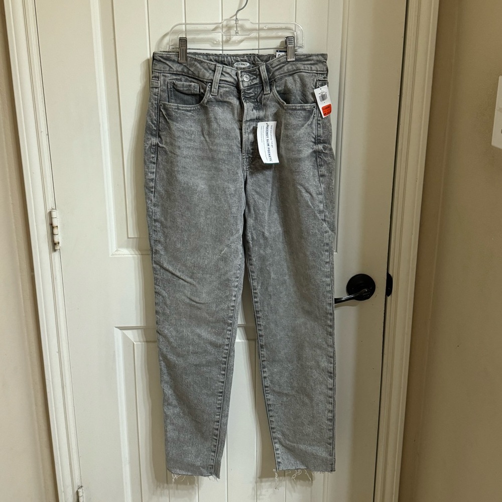 HIGH RISE | STRAIGHT JEANS | GREY | NEVER WORN